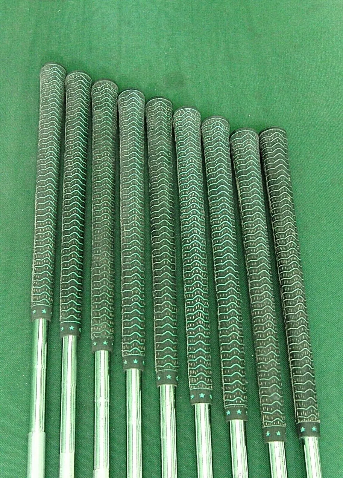 Set Of 9 X Honma FE-400 Irons 3-11 Regular Steel Shafts Honma Grips 8 Set Of 9 X Honma FE-400 Irons 3-11 Regular Steel Shafts Honma Grips - Image 6