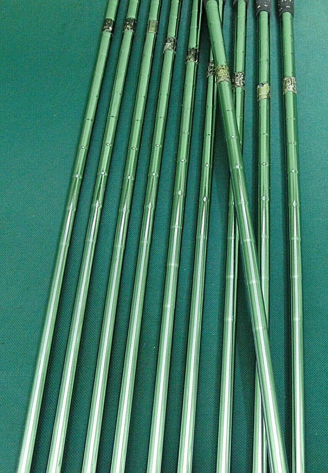 Set Of 10 X H BIRD & SON THUNDERBIRD S.D.L. Irons 2-SW Regular Steel Shafts 7 Set Of 10 X H BIRD & SON THUNDERBIRD S.D.L. Irons 2-SW Regular Steel Shafts - Image 5