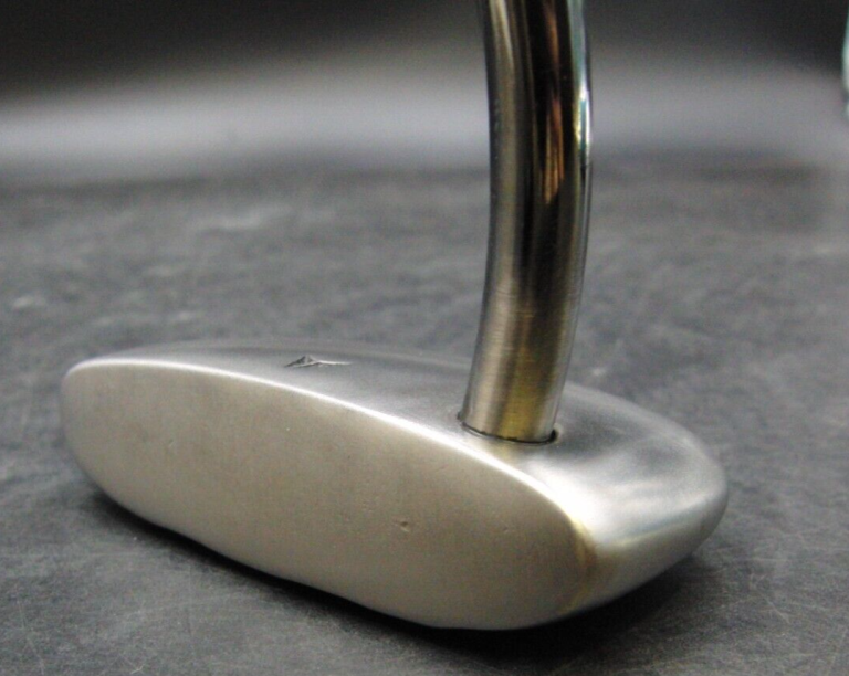 RARE Vintage Mizuno 9300 Putter Steel Shaft 88cm Length Mizuno Grip 7 RARE Vintage Mizuno 9300 Putter Steel Shaft 88cm Length Mizuno Grip - Image 5