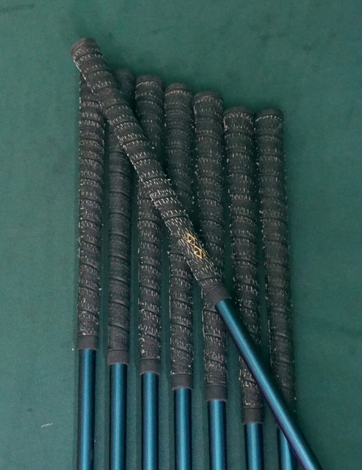 Set Of 8 X Snake Eyes Ultimate Design Gold Irons 3-PW Regular Graphite Shafts 8 Set Of 8 X Snake Eyes Ultimate Design Gold Irons 3-PW Regular Graphite Shafts - Image 6