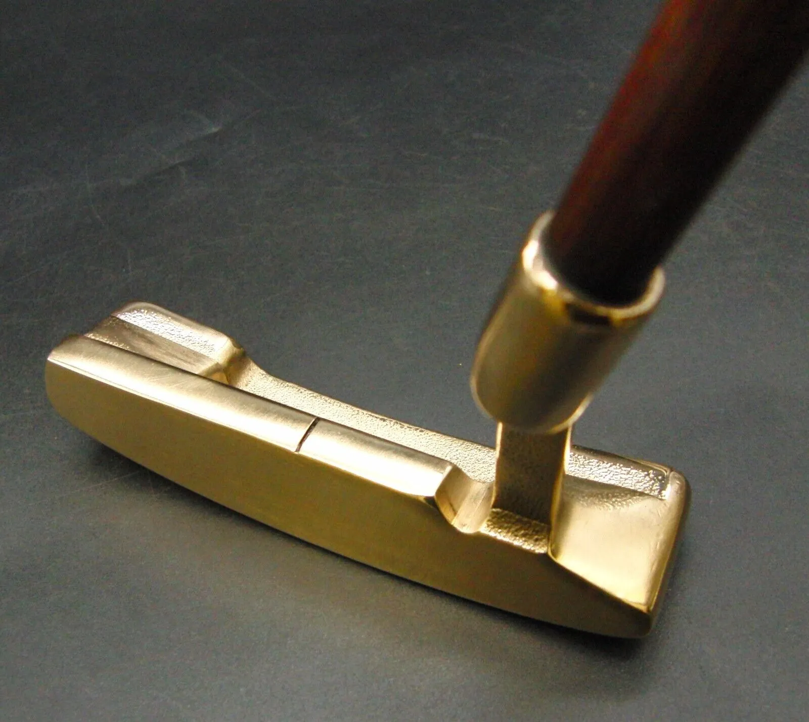 Royal II Antique Leg No 591611 Clean Hit Putter Hickory Shaft 88cm Length 4 Royal II Antique Leg No 591611 Clean Hit Putter Hickory Shaft 88cm Length - Image 2