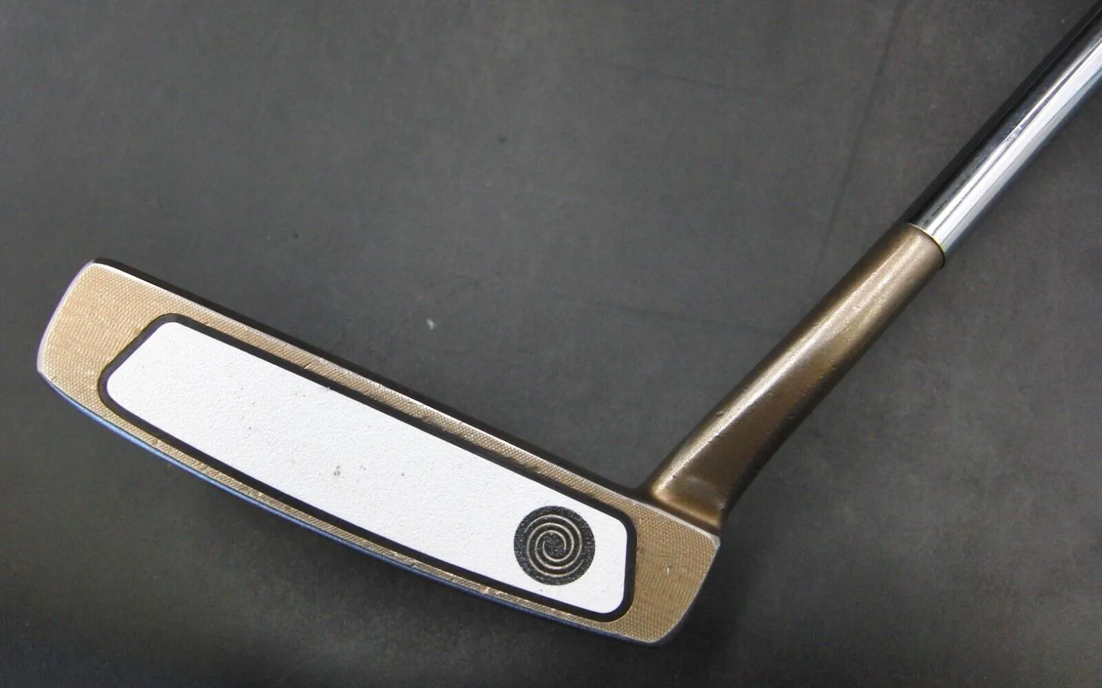 Odyssey White Ice 9 Putter Steel Shaft 84cm Playing Length Super Stroke Grip 6 Odyssey White Ice 9 Putter Steel Shaft 84cm Playing Length Super Stroke Grip - Image 4