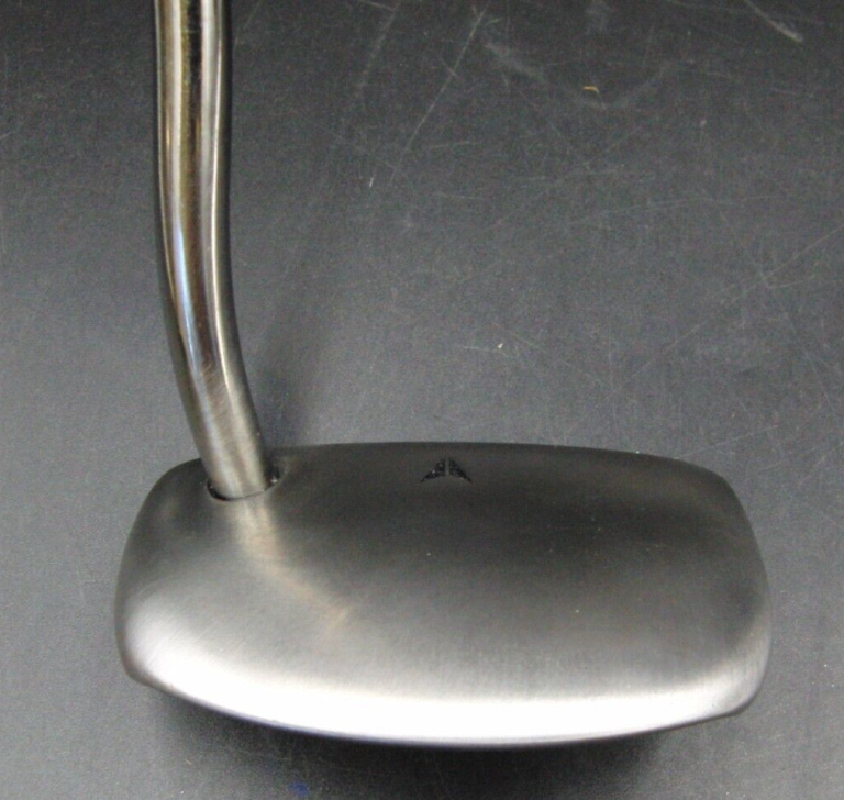 RARE Vintage Mizuno 9300 Putter Steel Shaft 88cm Length Mizuno Grip 5 RARE Vintage Mizuno 9300 Putter Steel Shaft 88cm Length Mizuno Grip - Image 3