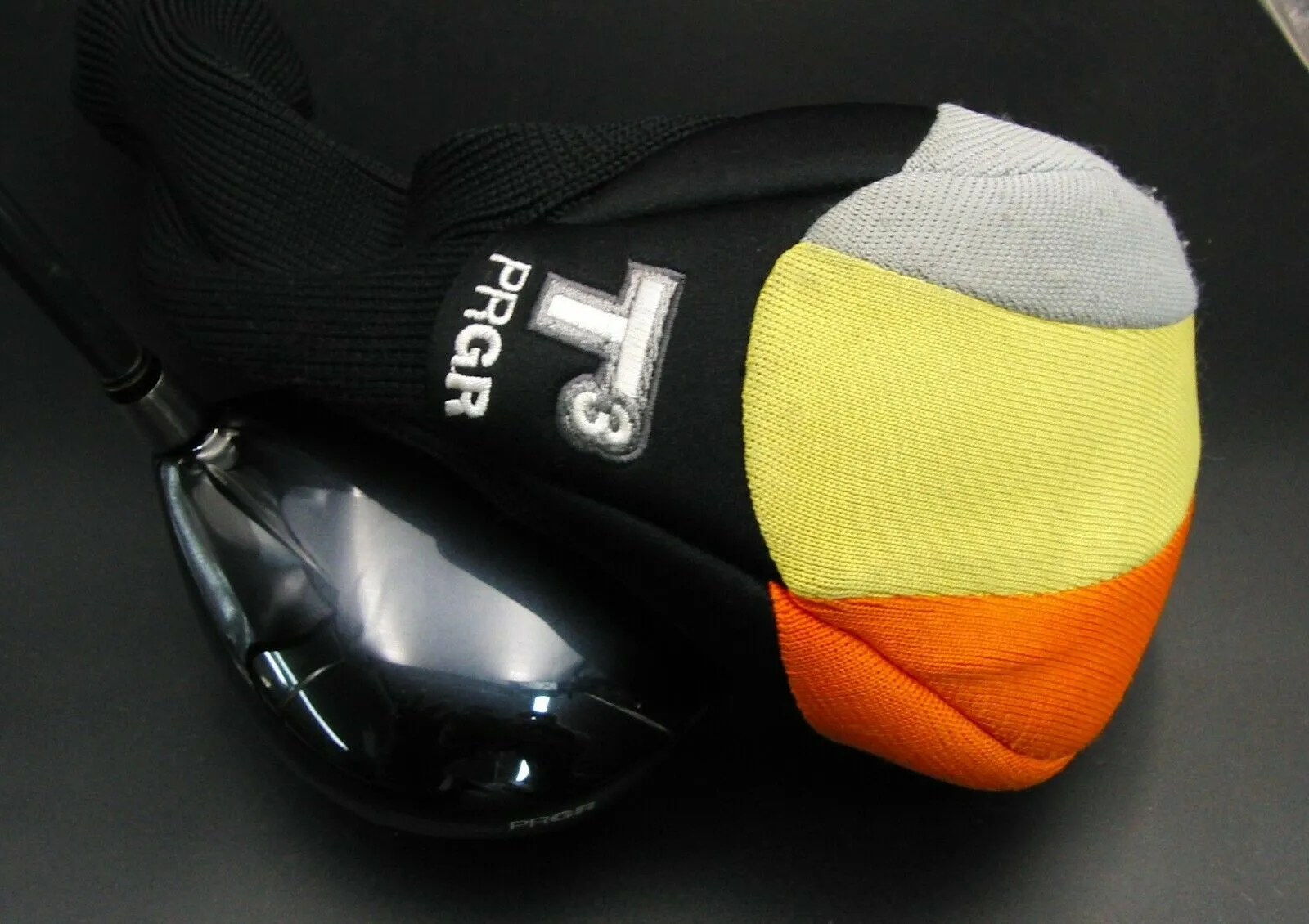 Japanese PRGR T3 Model 305 10.5° Driver Regular Graphite Shaft PRGR Grip 8 Japanese PRGR T3 Model 305 10.5° Driver Regular Graphite Shaft PRGR Grip - Image 6