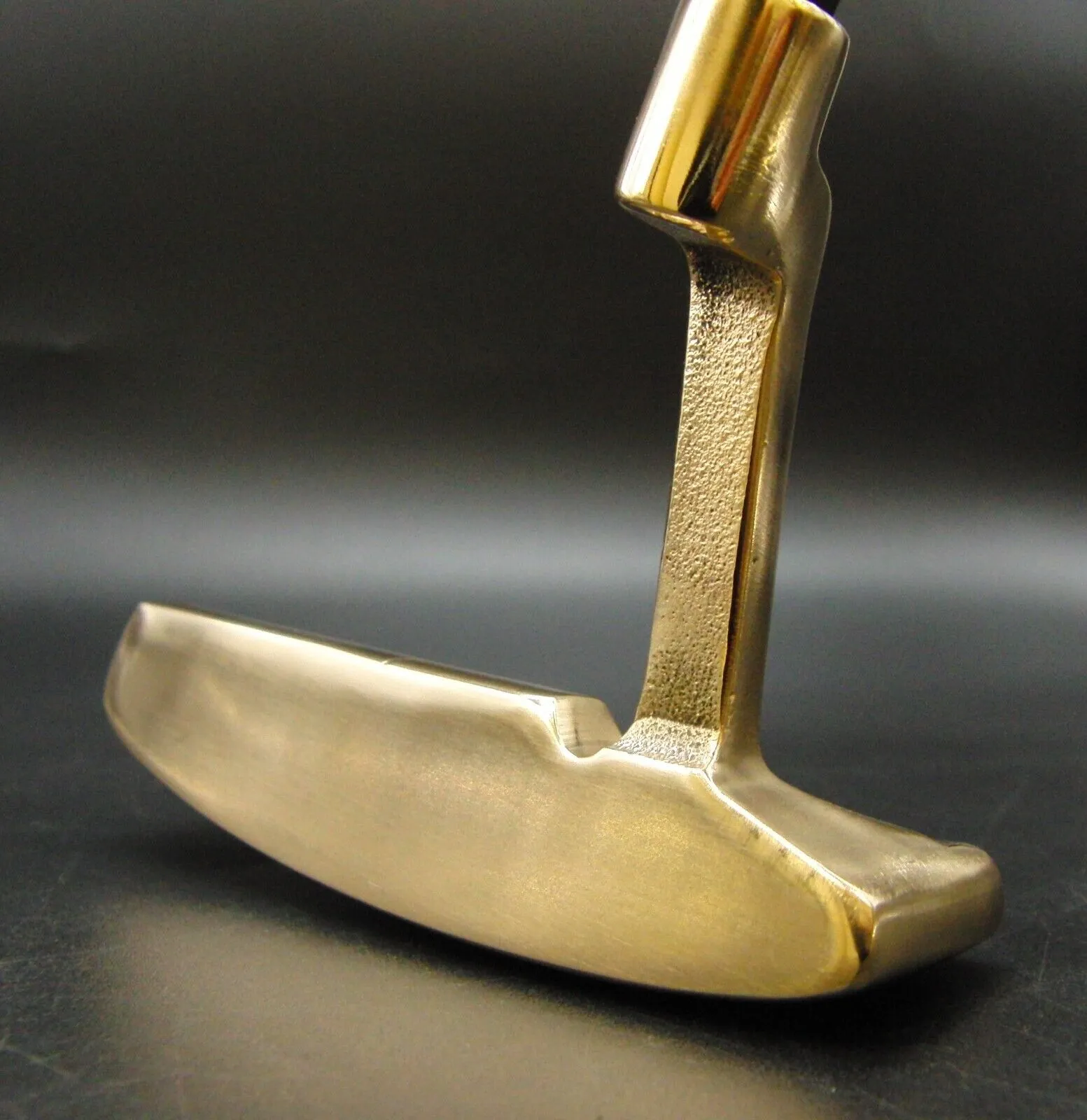 Royal II Antique Leg No 591611 Clean Hit Putter Hickory Shaft 88cm Length 6 Royal II Antique Leg No 591611 Clean Hit Putter Hickory Shaft 88cm Length - Image 4