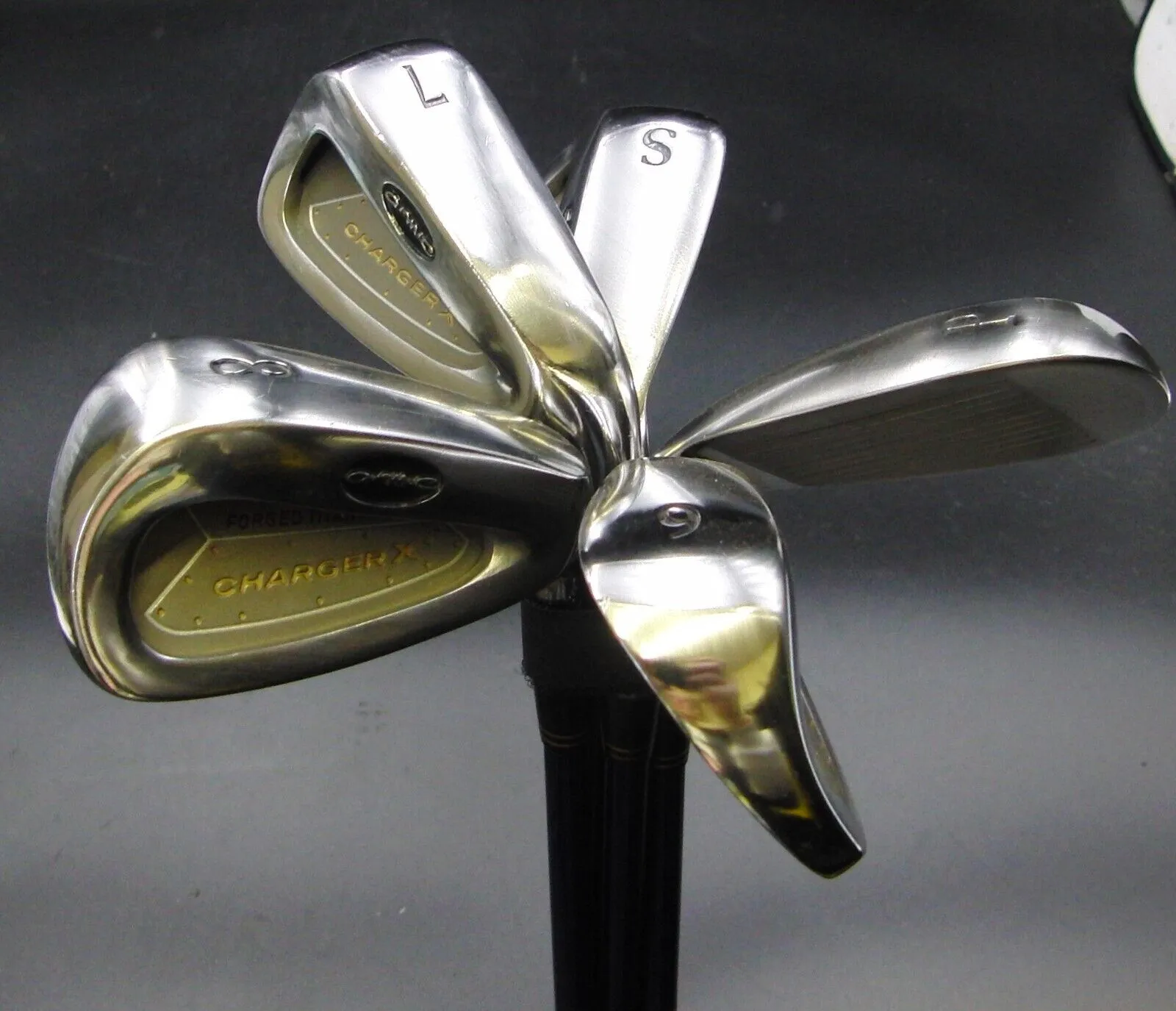 Ladies Set Of 5 X A.M.C. Charger Irons 6-PW Ladies Graphite Shafts Pride Grips 3 Ladies Set Of 5 X A.M.C. Charger Irons 6-PW Ladies Graphite Shafts Pride Grips