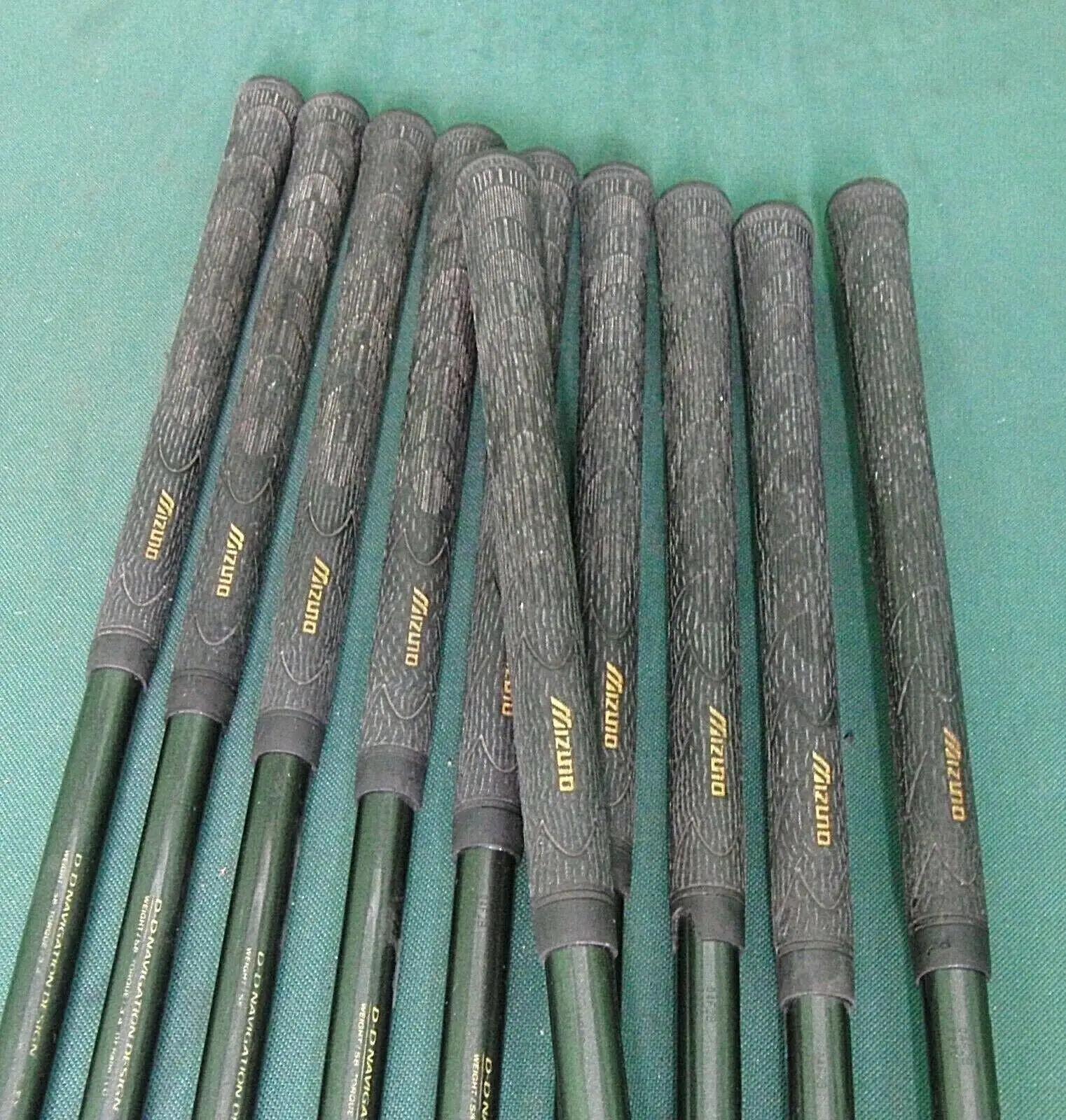 Set Of 10 X Mizuno PRESAGE Irons 3-SW+FW Regular Graphite Shafts MIZUNO Grips 8 Set Of 10 X Mizuno PRESAGE Irons 3-SW+FW Regular Graphite Shafts MIZUNO Grips - Image 6
