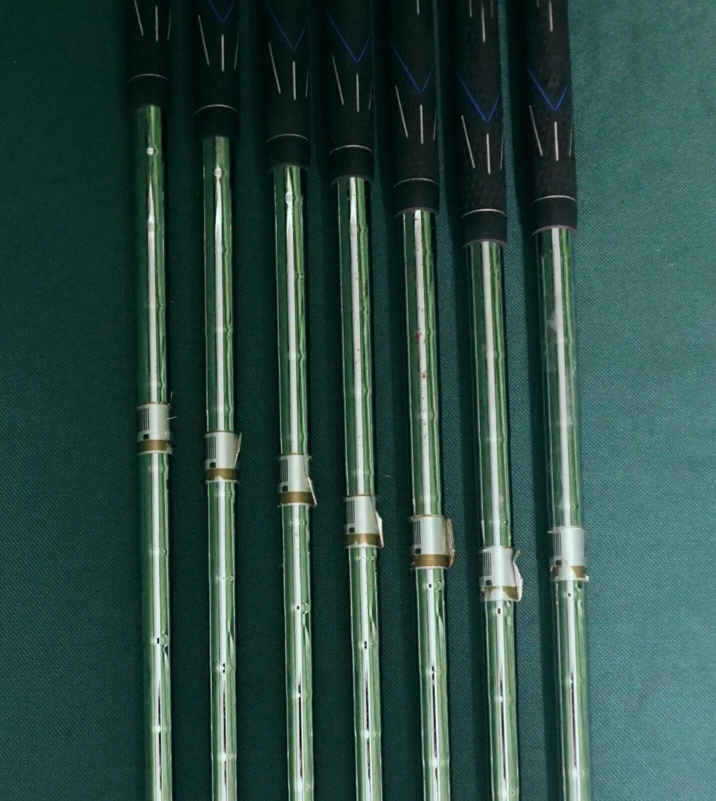 Set 7 X Bridgestone TourStage ViQ Irons 5-PW + P/S Gap Wedge Stiff Steel Shafts 8 Set 7 X Bridgestone TourStage ViQ Irons 5-PW + P/S Gap Wedge Stiff Steel Shafts - Image 6