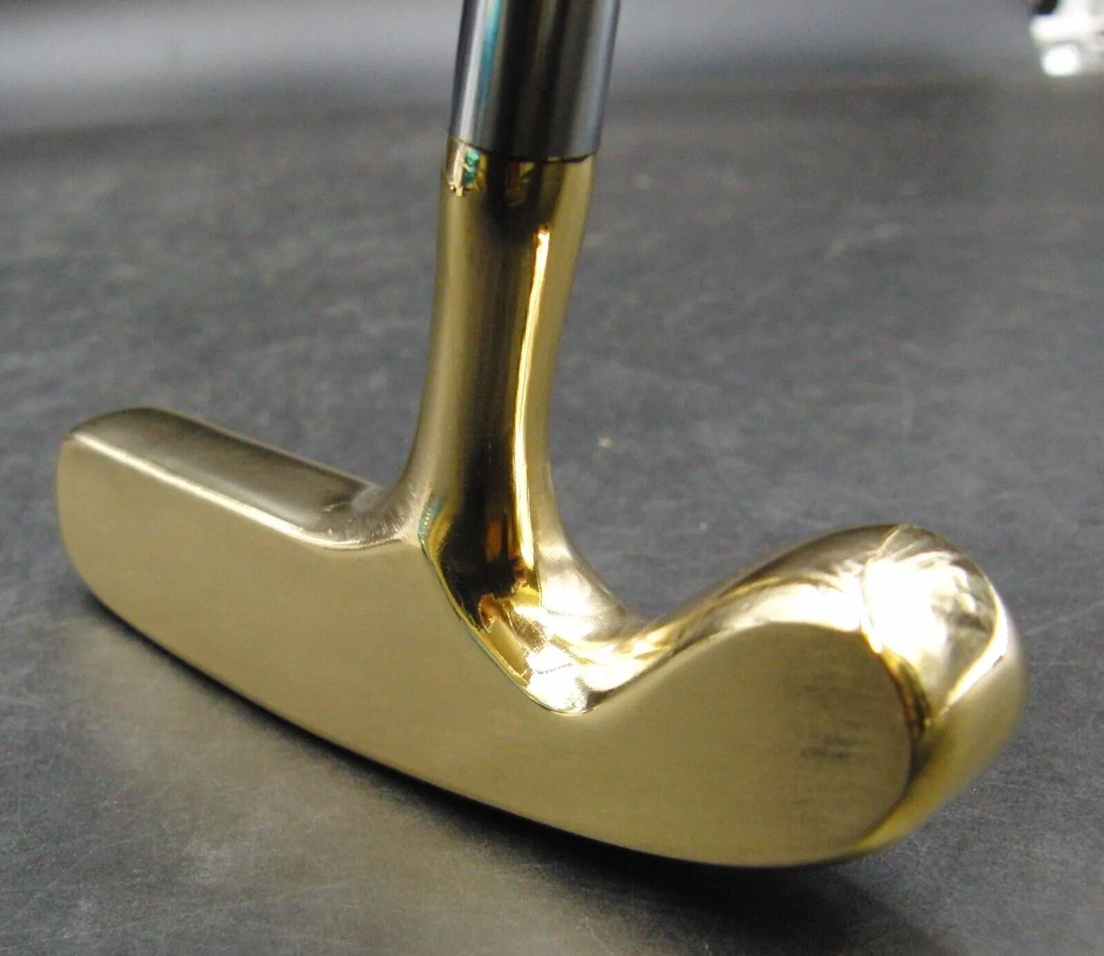 Refurbished Titleist Acushnet HB-M-2-S Putter Steel Shaft 81.5cm Length 5 Refurbished Titleist Acushnet HB-M-2-S Putter Steel Shaft 81.5cm Length - Image 3