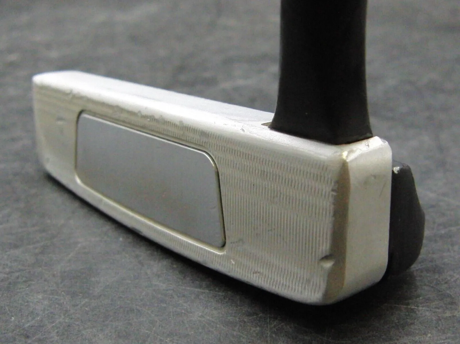 Japanese PRGR Golf Silver-Blade 02 Rubber Insert Putter 87.5cm Steel Shaft 8 Japanese PRGR Golf Silver-Blade 02 Rubber Insert Putter 87.5cm Steel Shaft - Image 6